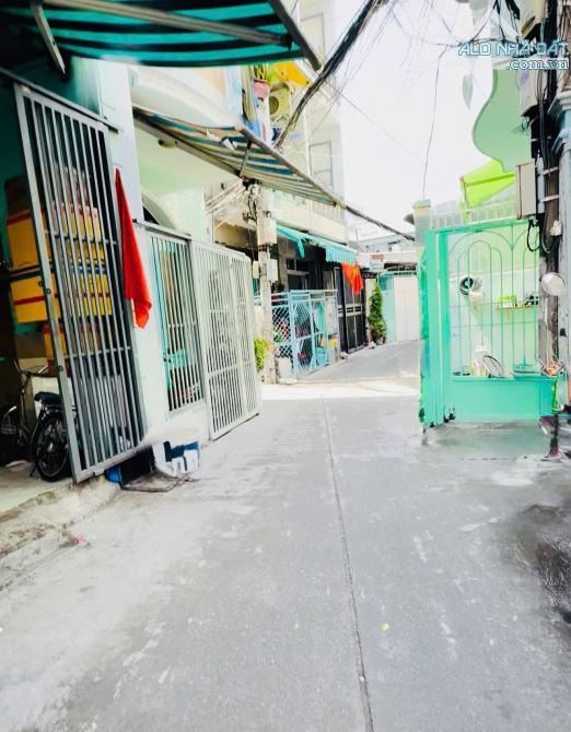 Q8)NHÀ BÁN BÌNH ĐÔNG -ĐÚC BTCT-SỔ NỞ HẬU-NHĨNH 3 TỶ - 3