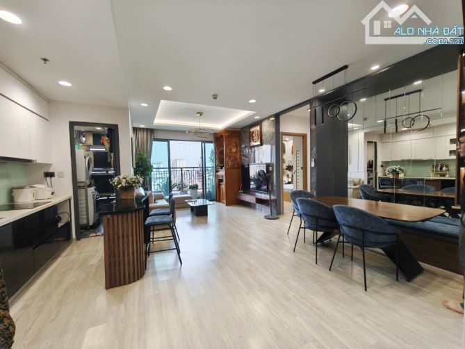 Bán căn 3PN, Chung Cư One 18, Ngọc Lâm, Long Biên 106m2 giá 7,38 tỷ nội thất sang trọng - 3