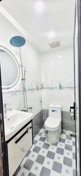 NHÀ ĐẸP BÌNH ĐÔNG - QUẬN 8 - 39M2 - 3PN - SỔ HỒNG RIÊNG - CHỈ NHỈNH 3 TỶ. - 3