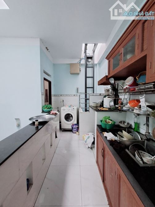 Bán gấp nhà 47.7m2. 5 tầng. Đường 26 tháng 3. BHH.Bình Tân - 4