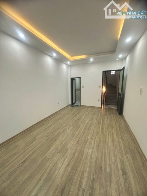 Bán nhà 4,5 tầng 3 ngủ,1 thờ, sân phơi, ngõ ô tô giá hơn 3 tỷ p.Biên Giang - Hà Đông - 4