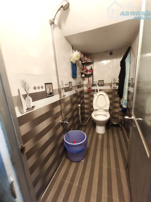 Nhà 3 tầng hẻm 5m thông đường TÂN CHÁNH HIỆP 36, Q12 - Dt 90m2 (4.5 x 20), giáp Gò Vấp. - 4
