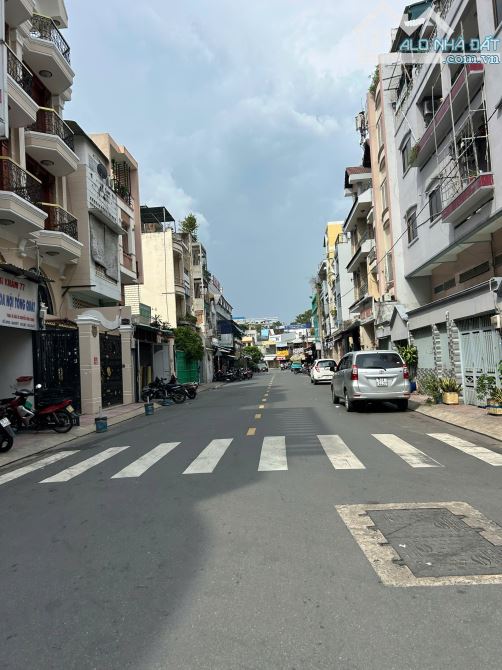 Bán nhà MT Tân Khai cách BV Chợ Rẫy 500m , Q11 , 4,5m X 19m , 3 lầu , giá : 20,5 tỷ TL - 4