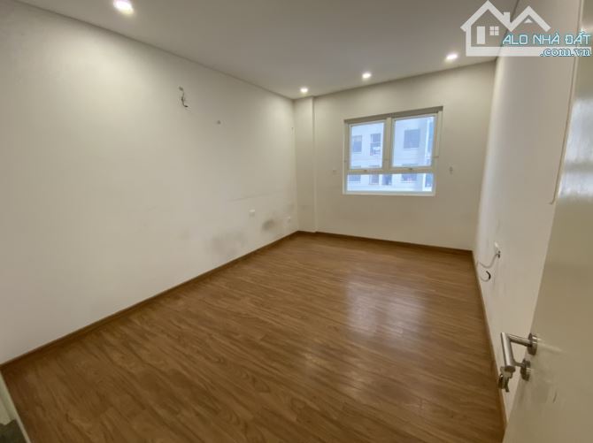 Cho thuê chung cư 34T Hoàng Đạo Thúy 135m2, 2 ngủ, 2 wc giá 15tr/th - 4