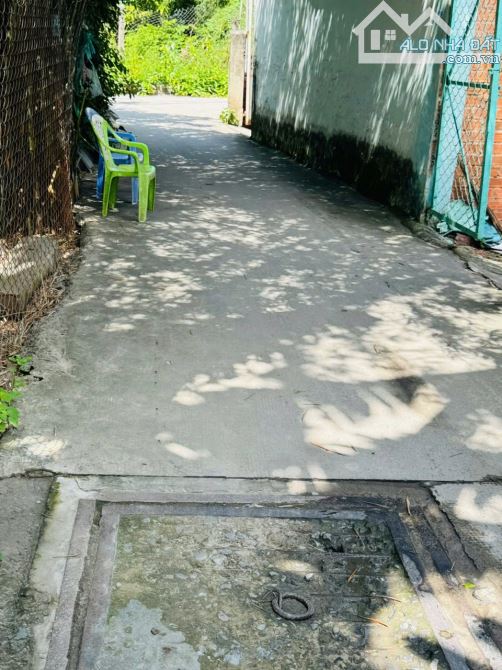 Bán nhà 2 tầng ngang hẻm  rộng thoáng thông 91m2 Tân Thới nhì HM chỉ 2.x tỷ - 4