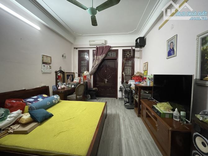 PHÂN LÔ QUẬN ỦY HOÀNG MAI, BÙI HUY BÍCH, 62M,5 TẦNG, VỈA HÈ, KINH DOANH, VĂN PHÒNG, 20 TỶ. - 4
