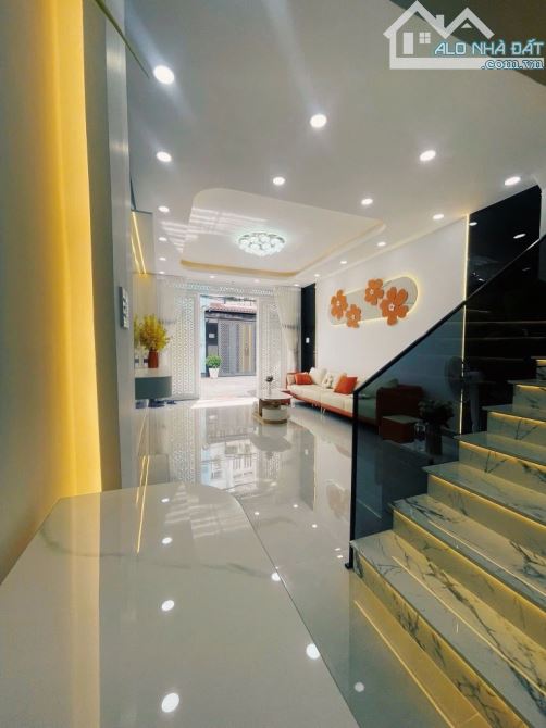 BÁN NHÀ MỚI 3 TẦNG ĐẸP FUL NỘI THẤT- Ô TÔ TRONG NHÀ-DƯƠNG CÁT LỢI TT NHÀ BÈ -7.2 TỈ TL - 3