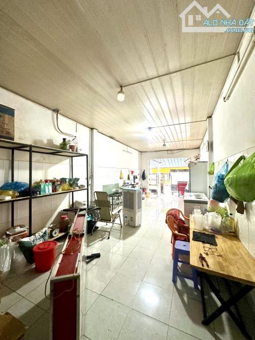 Nhà 2 tầng Mặt tiền đ ĐHT 2, phường ĐHT,Q12, dt 117m2 (4mx29m) Đường 10m DÒNG TIỀN 10TR/TH - 4