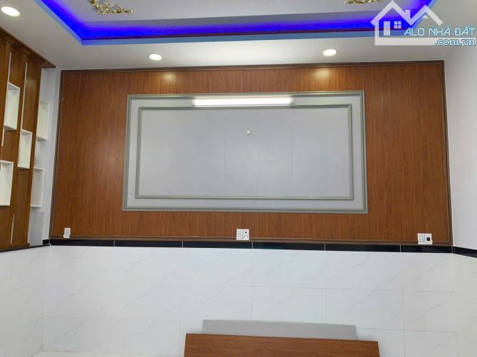 Nhà 3PN cách TL9 tầm 1Km, kiến trúc đẹp, hài hòa giảm chủ còn 2.5 tỷ - 4
