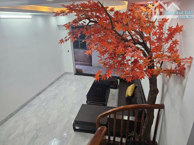 Nhà Lai Xá lô góc 36m2 5 tầng mặt tiền 4m dân xây ô tô đỗ cổng gần trường, chợ, KĐT 5 tỷ 2 - 4