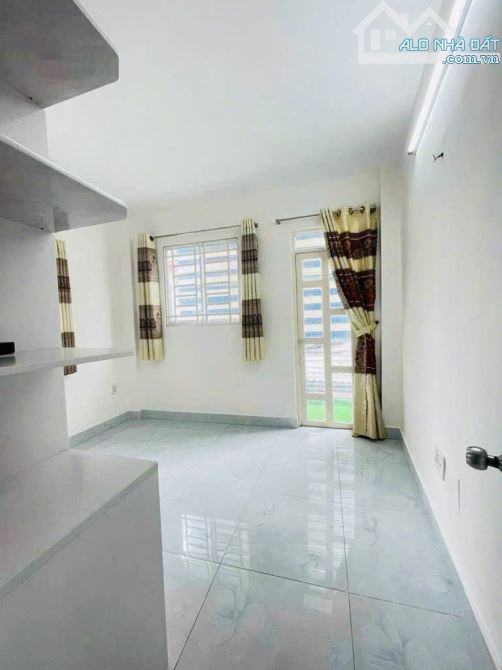 BÁN NHÀ ÂU CƠ PHƯỜNG 10 QUẬN TÂN BÌNH - 3 TẦNG 3.5MX10M HẺM XE HƠI - 3TỶ2 - 4