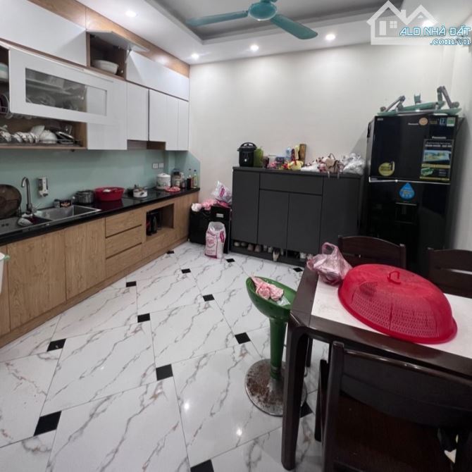 Nhà Di Ái ô tô đỗ cửa lô góc siêu đẹp 40m2 4 tầng dân xây mặt tiền 4m gần chợ, hồ 4 tỷ 9 - 4