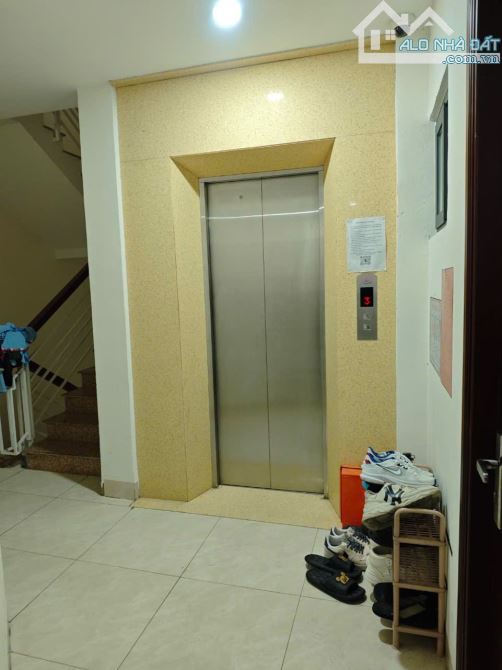 Bán gấp CHDV 6 Tầng 28 phòng + 3 mặt bằng cho thuê, DT 250M2 giá chỉ 27 tỷ X TL - 4