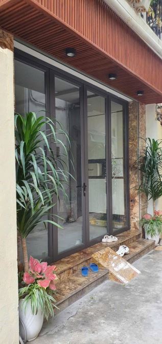 8.6 tỷ sở hữu nhà Phố Minh Khai 45m2, xây mới đẹp, nở tiền hút lộc, mặt tiền 4,1m, nhà mặt - 5