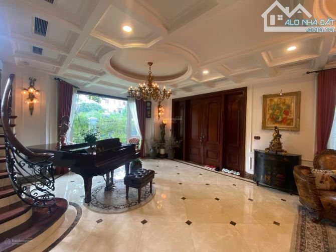 BÁN BIỆT THỰ CĂN GÓC 354M2 GIAI ĐOẠN 1 CIPUTRA - 5