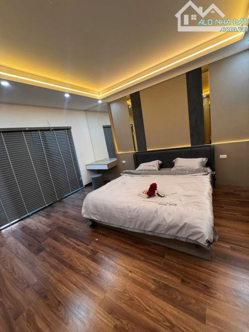 Siêu Phẩm ! Bán Nhà Xuân La - Tây Hồ - 35m2 - 5 Tầng - 4,3m MT - Gần Hồ Tây - 7 Tỷ Hơn - 5
