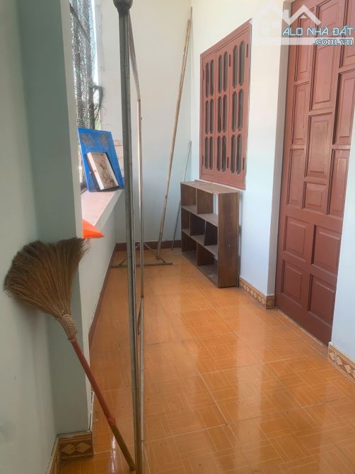 CHÍNH CHỦ CẦN BÁN GẤP CĂN NHÀ 3 TẦNG TÂM HUYẾT, 137M2,5PN,3WC, 57TR/M2 - 5