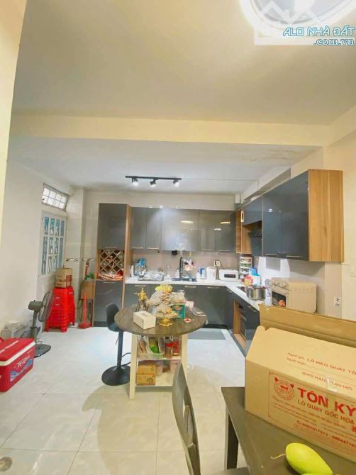 TÔ HIẾN THÀNH, CMT8 QUẬN 10 - HẺM XE HƠI 6M,DT 64M2 5 TẦNG CHỈ 13Đ HƠN - 5