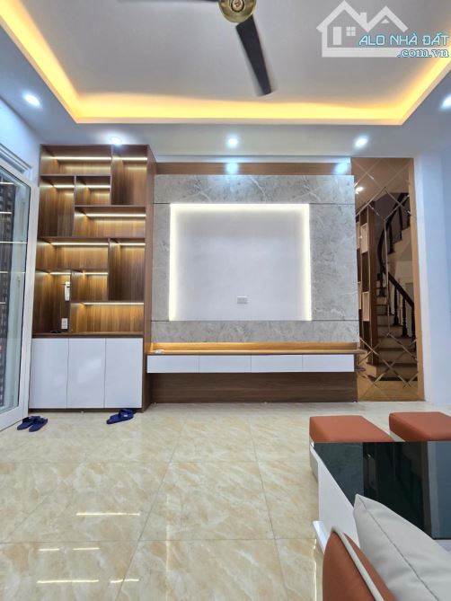 Siêu phẩm Kim Giang, Hoàng Mai, 38m² × 5 tầng, full nội thất ở ngay, 2 mặt Thoáng, Giá tốt - 5