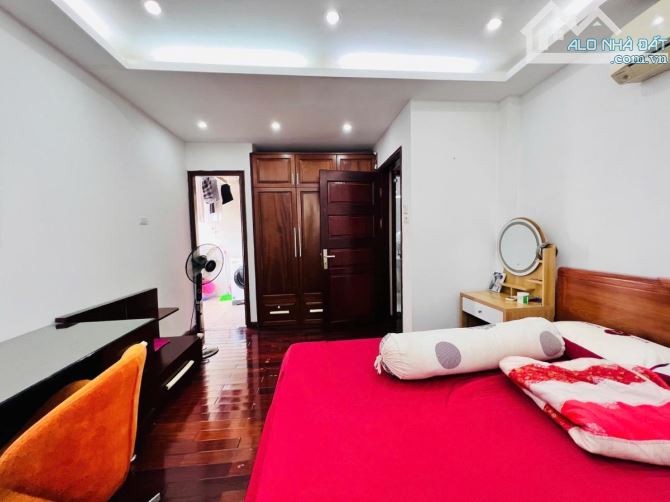 BÁN NHÀ PHÂN LÔ LIỄU GIAI- ĐƯỜNG 7M- Ô TÔ- 60M2, MẶT TIỀN 5.3M, 5 TẦNG- GIÁ 22.5 TỶ - 5