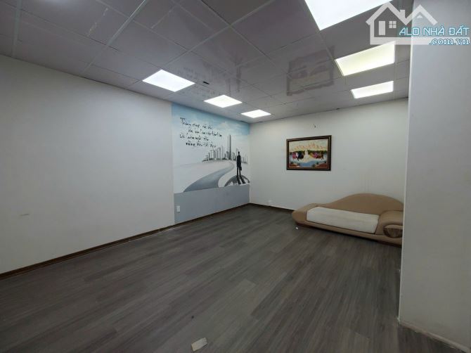 Giảm 10 tỷ còn 95 tỷ bán toà nhà khan hiếm MT Lương Định Của Q.2 - 10x20m Hầm 4 tầng . - 6