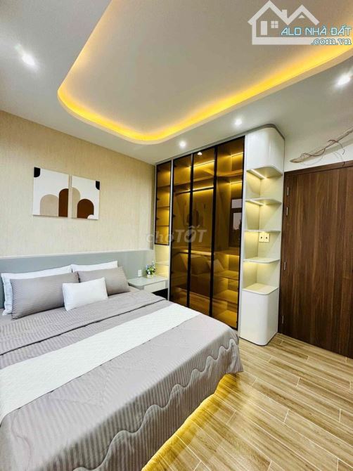 Bán nhà, mặt tiền đường số 17 Quận 7 KC 3 tầng DT 6m x 11m. 3 tầng Giá 14 tỷ - 6