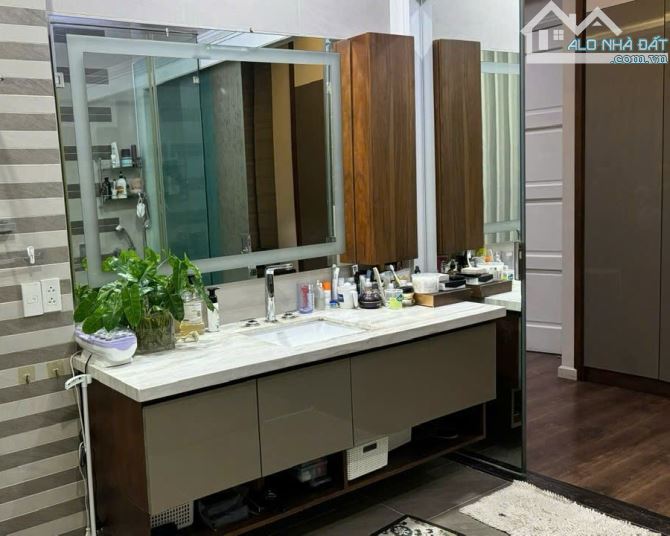 BIỆT THỰ SONG LẬP HIM LAM QUẬN 7 – 10X20M, 5 TẦNG, NTCC NGOẠI NHẬP - CHÀO NHANH 56 TỶ! - 6