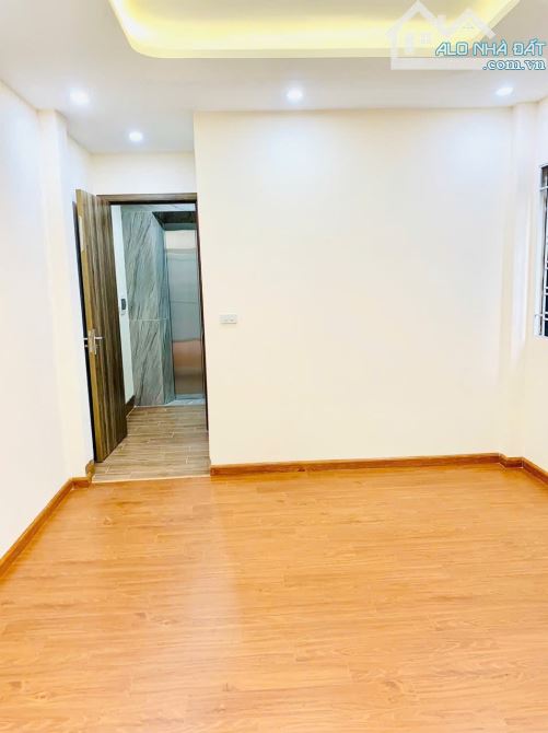 Bán nhà Lĩnh Nam, 5 tầng, Thang máy, 7.75 tỷ, 35m2, ngõ nông, ô tô đỗ cửa - 6