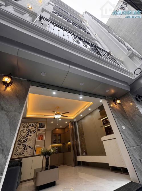 Siêu Phẩm ! Bán Nhà Xuân La - Tây Hồ - 35m2 - 5 Tầng - 4,3m MT - Gần Hồ Tây - 7 Tỷ Hơn - 6