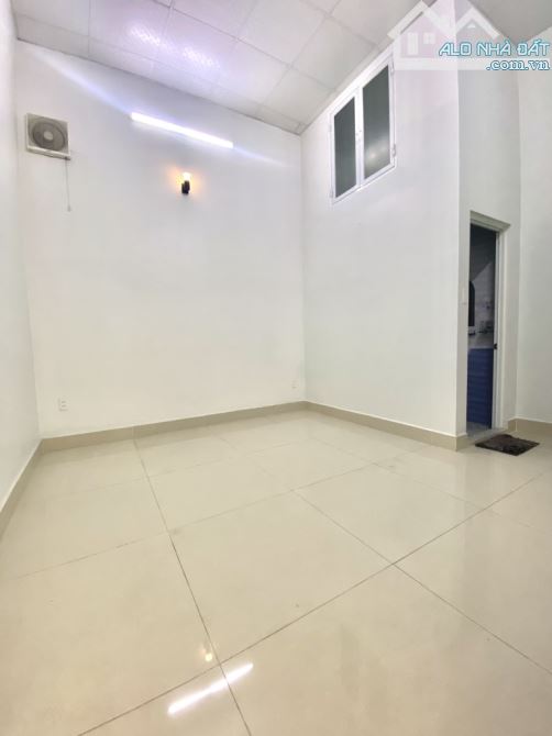 NHÀ ĐẸP 2 TẦNG 55M2(5.5X10)-TỈNH LỘ 10-GẦN BÀ HOM-GIÁ 4 TỶ - 7