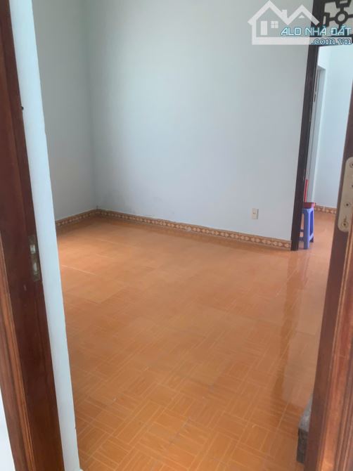 CHÍNH CHỦ CẦN BÁN GẤP CĂN NHÀ 3 TẦNG TÂM HUYẾT, 137M2,5PN,3WC, 57TR/M2 - 7