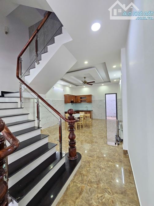 Bán nhà 1T2L 4.5x15m hoàn công, đường D3 KDC An Phú 1 p.An Phú, đang thuê 8tr/th - 7