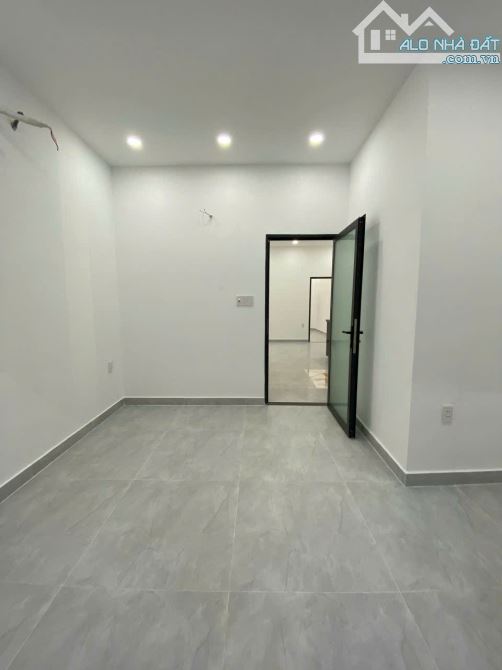 NHÀ MẶT TIỀN 110M2 THUẬN TIỆN KINH DOANH MỌI NGÀNH NGHỀ - 8