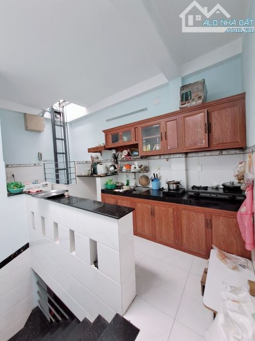 Bán gấp nhà 47.7m2. 5 tầng. Đường 26 tháng 3. BHH.Bình Tân - 8