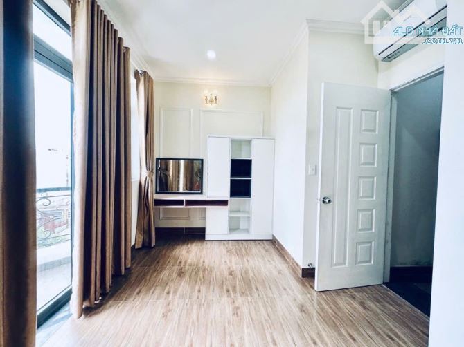 Nhà 6 tầng TẶNG FULL NỘI THẤT đường SỐ 6 , phường 15 Q. Gò Vấp ,dt 61m2 (5mx12m) đường 10m - 8