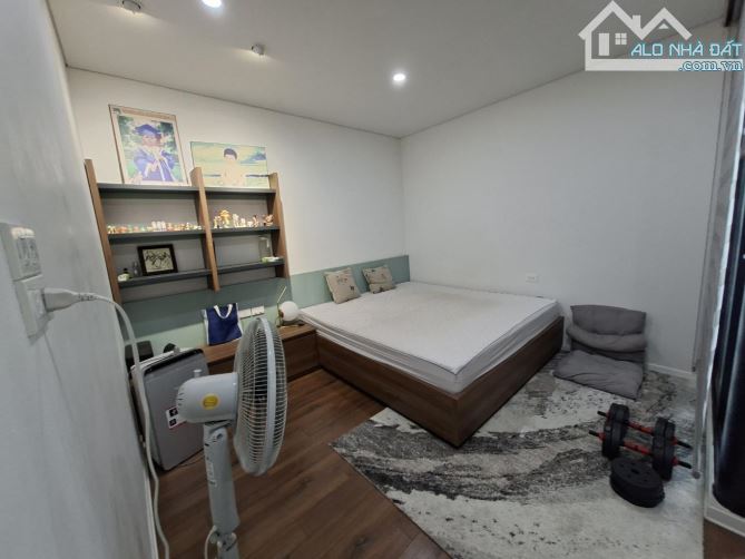 Bán nhà mặt phố Bắc cầu , ngọc thụy 100m2 xây 4 tầng , thang máy gara ôtô, kinh doanh đỉnh - 8