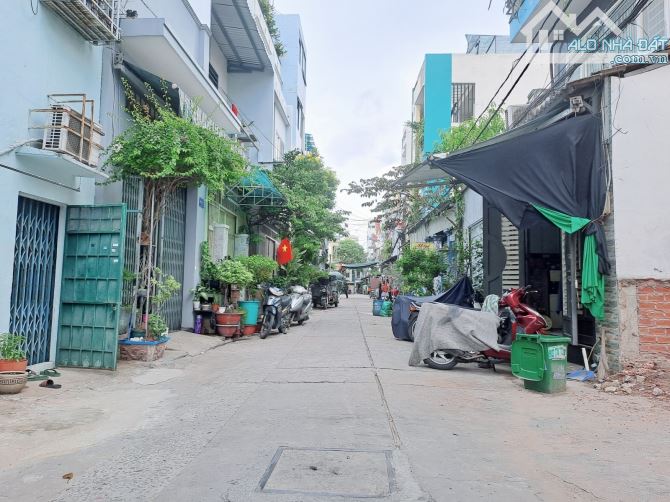 Bán gấp nhà 47.7m2. 5 tầng. Đường 26 tháng 3. BHH.Bình Tân - 9