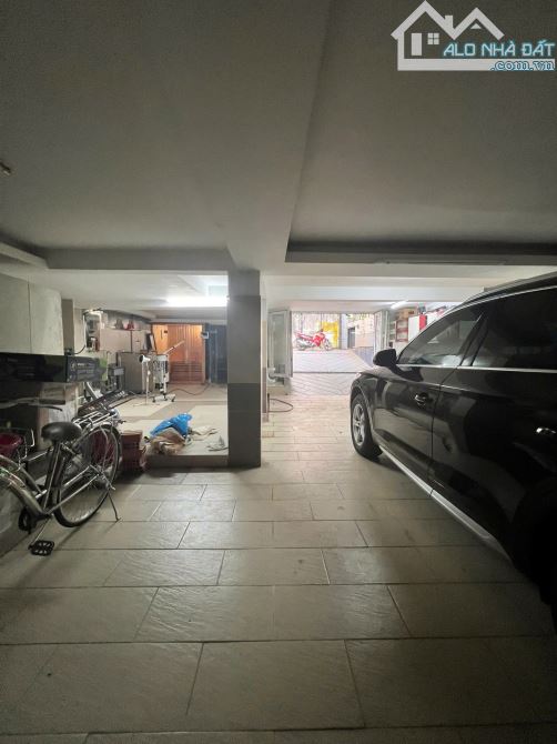 Giảm 3 tỷ Bán Biệt Thự MT ngay Trục Trương Văn Bang - 16x18m Hầm 3 tầng giá còn 52 tỷ. - 9