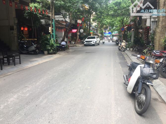 1 căn duy nhất ngõ 28 Nguyên Hồng ôtô tránh nhau vỉa hè rộng kinh doanh đỉnh 6T 60m2 33 tỷ - 9