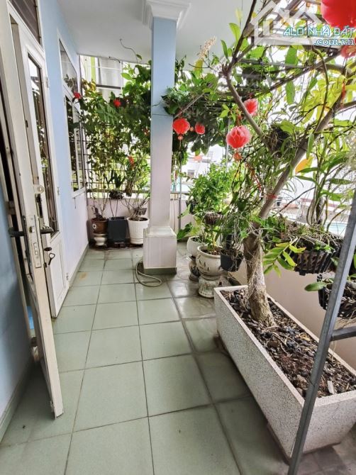 HXH MỘT SẸC SÁT MẶT ĐƯỜNG NGUYỄN VĂN ĐẬU - 4 TẦNG BTCT - 97M2 NGANG 5.8M NỞ HẬU 6M1 GIÁ - 9
