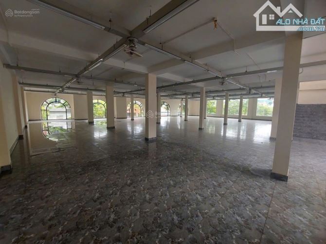 Cho thuê kho đường An Thượng, Hoài Đức, HN. DT 1800m, thông sàn có PCCC, xe công đỗ cửa. G - 9