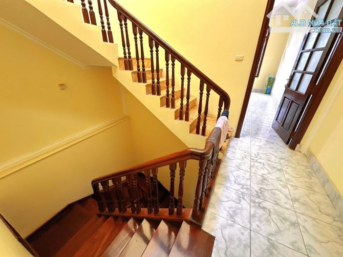 BÁN NHÀ MẶT PHỐ HOÀNG QUỐC VIỆT 92m2 - 6T - MT 4.5m - 66 TỶ - 2 MẶT TIỀN - KINH DOANH ĐỈNH - 9