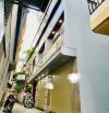Bán nhà Lĩnh Nam, 5 tầng, Thang máy, 7.75 tỷ, 35m2, ngõ nông, ô tô đỗ cửa