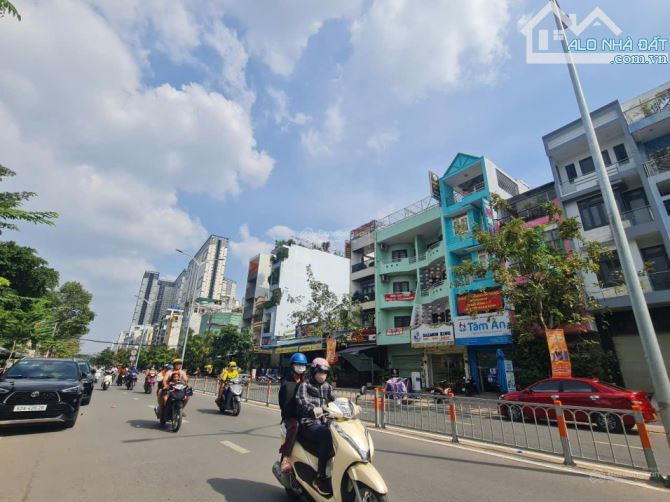 BÁN ĐẤT TẶNG NHÀ DƯƠNG BÁ TRẠC - NHỈNH 15 TỶ, 2 TẦNG 134M2, 8.4*16M HẺM ÔTÔ KIA MORNING,
