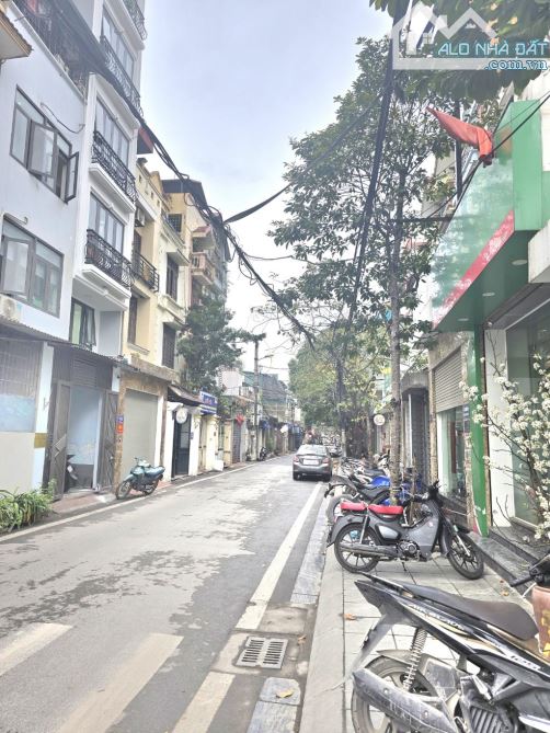 Bán nhà Hoàng Văn Thái, phân lô, ô tô vào nhà, kinh doanh, 52m2, 5 tầng, 13,88 tỷ.