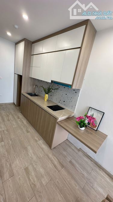 Chung cư mini Trường Chinh 21 phòng, DT 100tr/th, 40m ra ô tô, ba gác, gần phố, 86m2