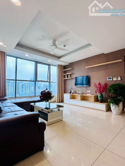 Cho thuê căn hộ Vimeco CT4 Nguyễn Chánh 141m2 3 ngủ full đồ 20 triệu/ tháng