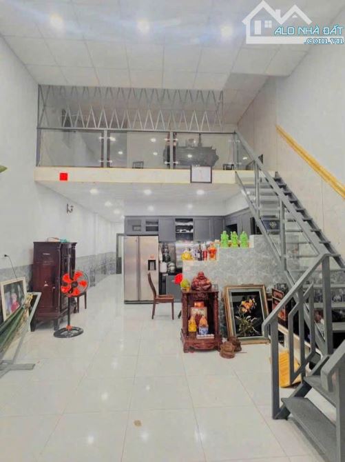 Giá Siêu Tố 785triệu Cần Bán Căn nhà ở Bùi Văn Ngữ Thới Tam Thôn Hóc Môn 113m2 Sổ Riêng