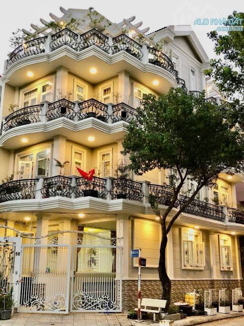 KHUÔN ĐẤT Hiếm xây CHDV Trần Bình Trọng, Quận 5. 200m2 (10.5 x 20m; Nở hậu). Giá chỉ 29 Tỷ