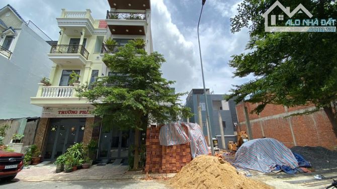 Bán đất 4x18m, đường D5 KDC Phú Hồng Đạt p. Bình Chuẩn